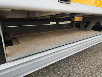 MAX 110 / 3 X STEERING AXLE / HYDRAULIC RAMP